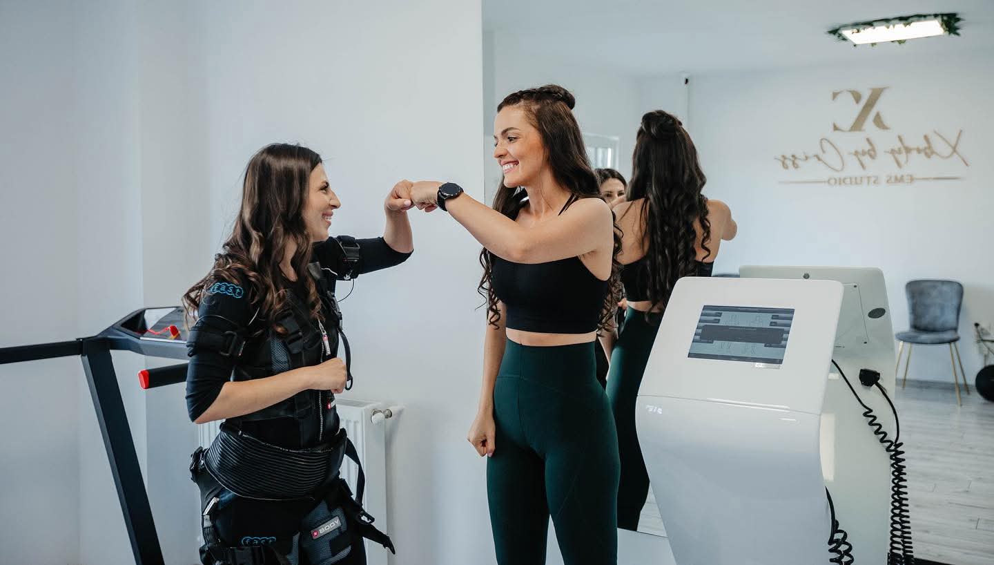 Clientă pe capsula Body Space în studio